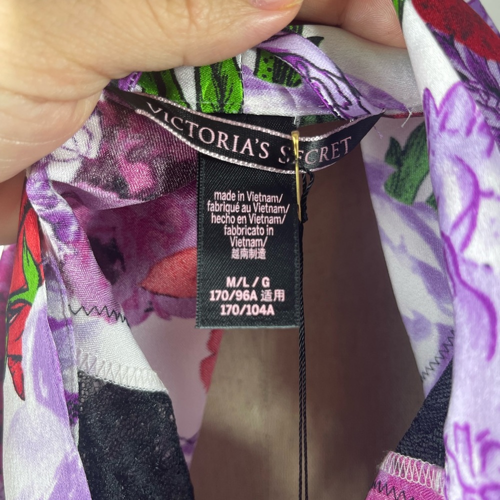 NWT Victoria's Secret Lace Inset Floral Black Pink Lace Robe Medium Large - Picture 7 of 10